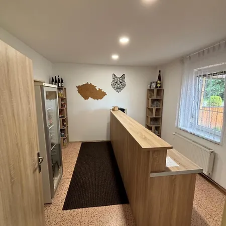 A Autokemp Wolf Guest house Ceska Skalice