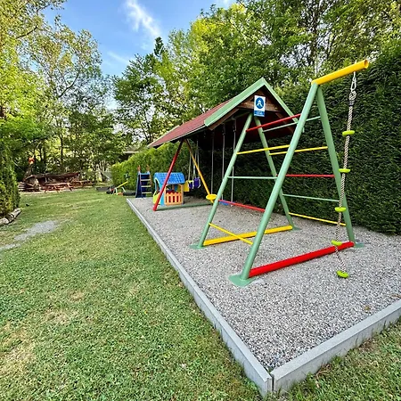 A Autokemp Wolf Konukevi