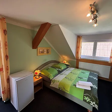 Guest house A Autokemp Wolf 3*